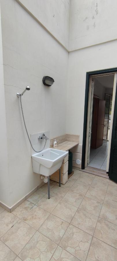 Casa Vacanze Il Sorriso Di Emi 토레 수다 외부 사진